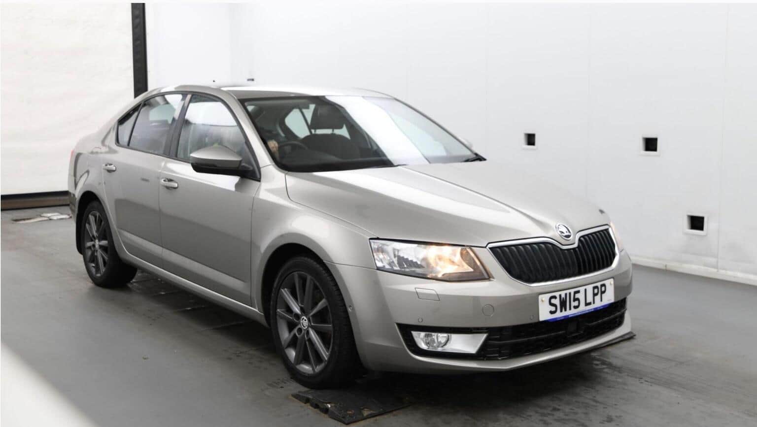 Skoda Octavia - image 1 of 7